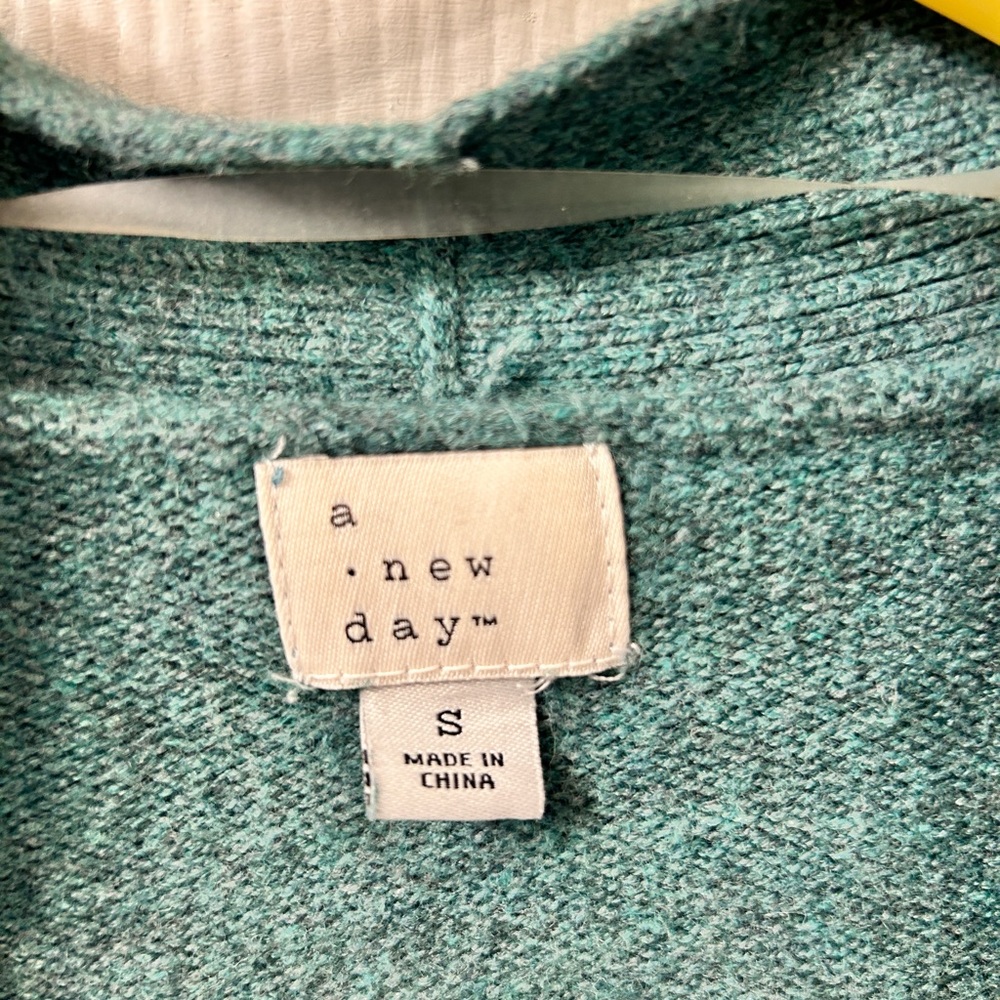 A New Day cardigan - Picture 2 of 3